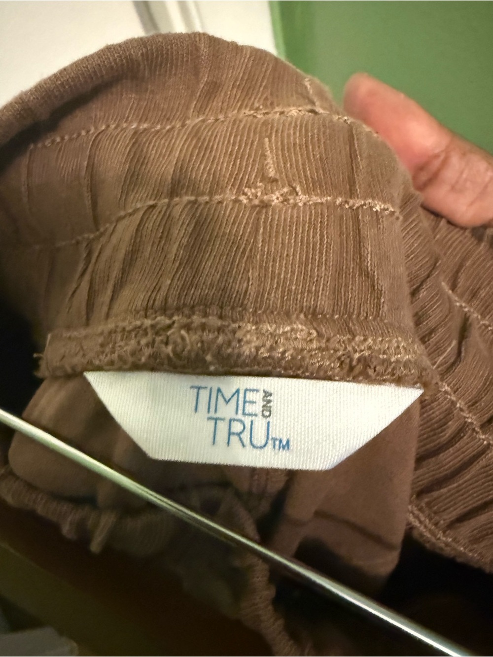 Time and Tru Brown Drawstring Capri Pants - Picture 8 of 9